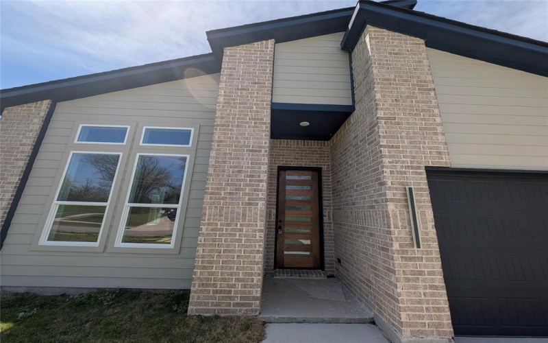 1890 JOHNSON Street, Greenville, TX 75401, 3 Bedrooms Bedrooms, ,2 BathroomsBathrooms,Residential,For Sale,1890 JOHNSON Street,0,21210739