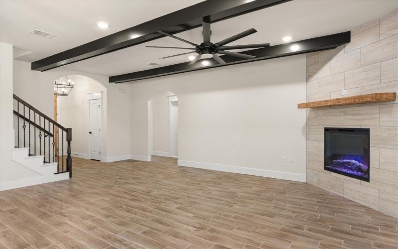 178 Valley View Street, Glen Rose, TX 76043, 5 Bedrooms Bedrooms, ,3 BathroomsBathrooms,Residential,For Sale,178 Valley View Street,0,21211039