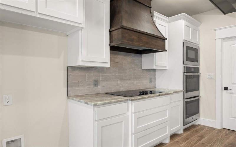 178 Valley View Street, Glen Rose, TX 76043, 5 Bedrooms Bedrooms, ,3 BathroomsBathrooms,Residential,For Sale,178 Valley View Street,0,21211039