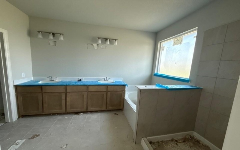 1237 Frio Drive, Springtown, TX 76082, 4 Bedrooms Bedrooms, ,2 BathroomsBathrooms,Residential,For Sale,1237 Frio Drive,0,21211097