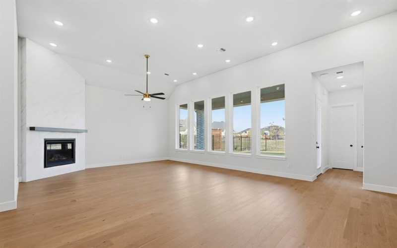 2438 Miranda Lane, Rockwall, TX 75087, 4 Bedrooms Bedrooms, ,3 BathroomsBathrooms,Residential,For Sale,2438 Miranda Lane,0,21211224