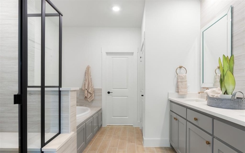 8314 Cottonwood Creek Trail, Rowlett, TX 75089, 4 Habitaciones Habitaciones , ,3 BañosBaños,Residential,En Venta,8314 Cottonwood Creek Trail,0,20700868