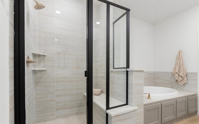 8314 Cottonwood Creek Trail, Rowlett, TX 75089, 4 Habitaciones Habitaciones , ,3 BañosBaños,Residential,En Venta,8314 Cottonwood Creek Trail,0,20700868