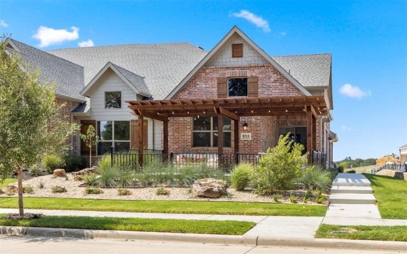 8314 Cottonwood Creek Trail, Rowlett, TX 75089, 4 Habitaciones Habitaciones , ,3 BañosBaños,Residential,En Venta,8314 Cottonwood Creek Trail,0,20700868