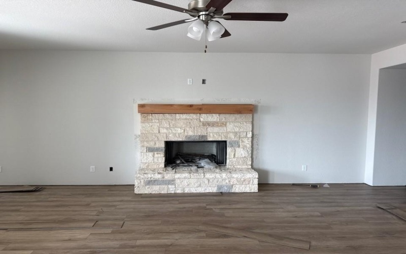 1333 Frio Drive, Springtown, TX 76082, 4 Bedrooms Bedrooms, ,2 BathroomsBathrooms,Residential,For Sale,1333 Frio Drive,0,21211410