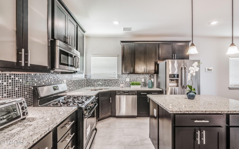 537 Caddo Lane, Clint, TX 79836, 3 Bedrooms Bedrooms, ,2 BathroomsBathrooms,Residential,For Sale,537 Caddo Lane,0,940458