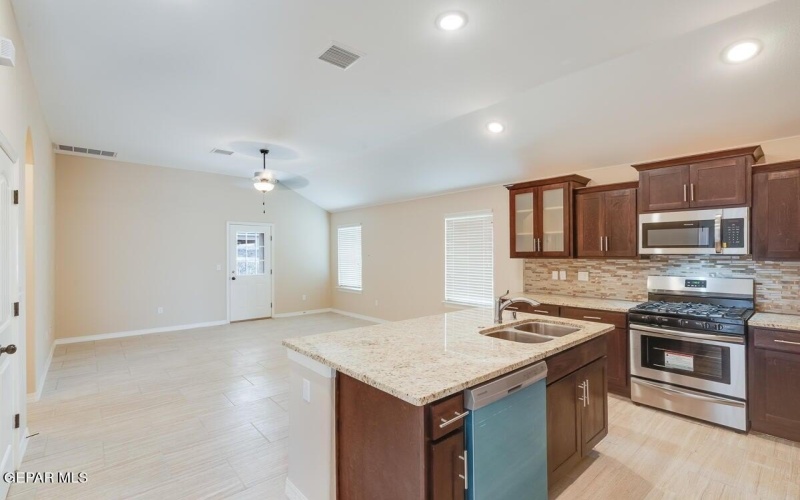 12405 Caddo Lane, Clint, TX 79836, 4 Bedrooms Bedrooms, ,2 BathroomsBathrooms,Residential,For Sale,12405 Caddo Lane,0,940474