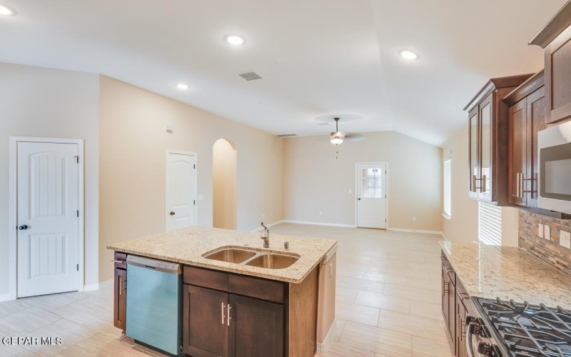 12405 Caddo Lane, Clint, TX 79836, 4 Bedrooms Bedrooms, ,2 BathroomsBathrooms,Residential,For Sale,12405 Caddo Lane,0,940474