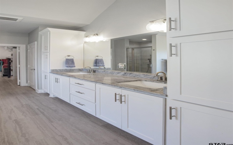 455 Mary Cir, Bullard, TX 75757, 3 Bedrooms Bedrooms, ,2 BathroomsBathrooms,Residential,For Sale,455 Mary Cir,0,26003799