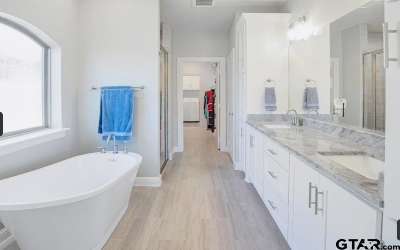 455 Mary Cir, Bullard, TX 75757, 3 Bedrooms Bedrooms, ,2 BathroomsBathrooms,Residential,For Sale,455 Mary Cir,0,26003799