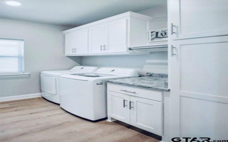 455 Mary Cir, Bullard, TX 75757, 3 Bedrooms Bedrooms, ,2 BathroomsBathrooms,Residential,For Sale,455 Mary Cir,0,26003799