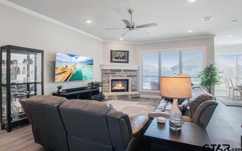 455 Mary Cir, Bullard, TX 75757, 3 Bedrooms Bedrooms, ,2 BathroomsBathrooms,Residential,For Sale,455 Mary Cir,0,26003799