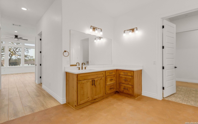 335 Knollwood Circle, Bandera, TX 78003, 3 Habitaciones Habitaciones , ,3 BañosBaños,Residential,En Venta,335 Knollwood Circle,0,1949686