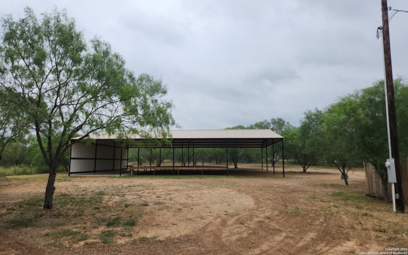 1848 County Road 2557 UNIT #4, Moore, TX 78057, ,Residential,En Venta,1848 County Road 2557 UNIT #4,0,1949776