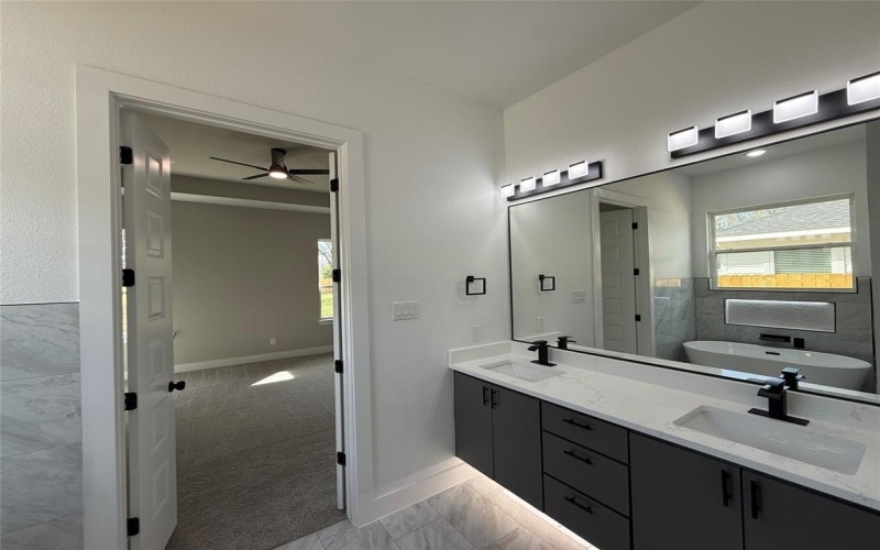 3322 Springview Avenue, Dallas, TX 75216, 4 Bedrooms Bedrooms, ,3 BathroomsBathrooms,Residential,For Sale,3322 Springview Avenue,0,21203994