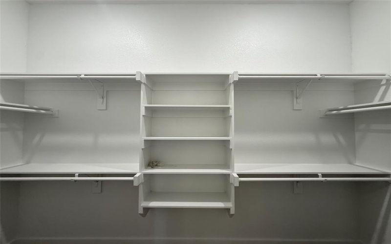 3322 Springview Avenue, Dallas, TX 75216, 4 Bedrooms Bedrooms, ,3 BathroomsBathrooms,Residential,For Sale,3322 Springview Avenue,0,21203994