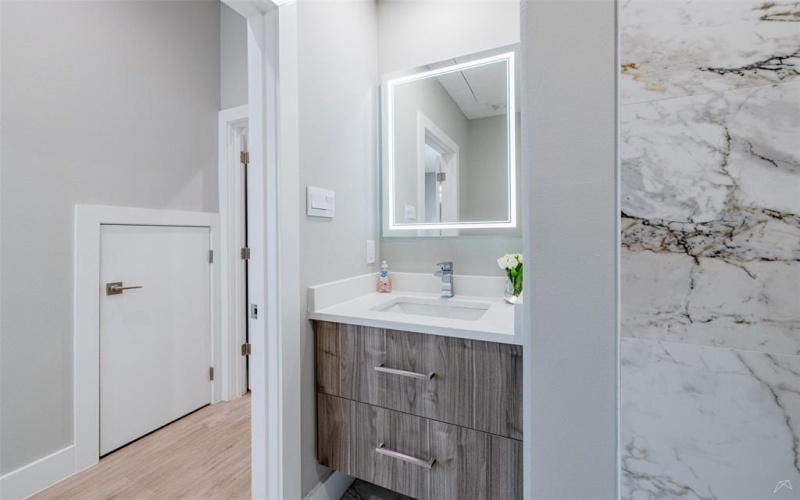 111 Merritt Street #102, Fort Worth, TX 76114, 1 Bedroom Bedrooms, ,1 BathroomBathrooms,Residential,For Sale,111 Merritt Street,0,21211307