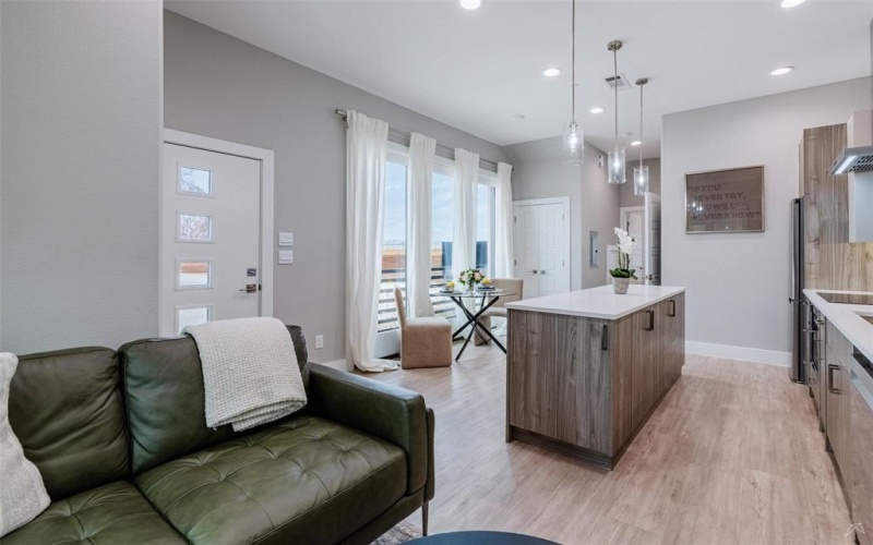 111 Merritt Street #102, Fort Worth, TX 76114, 1 Bedroom Bedrooms, ,1 BathroomBathrooms,Residential,For Sale,111 Merritt Street,0,21211307