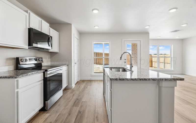 2804 HAYSTACK Way, Amarillo, TX 79124-2280, 3 Habitaciones Habitaciones , ,2 BañosBaños,Residential,En Venta,2804 HAYSTACK Way,0,26-2359