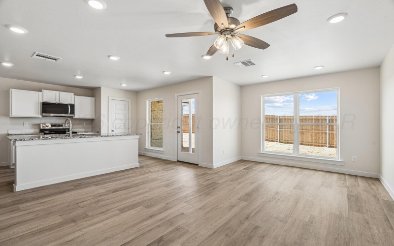 2804 HAYSTACK Way, Amarillo, TX 79124-2280, 3 Habitaciones Habitaciones , ,2 BañosBaños,Residential,En Venta,2804 HAYSTACK Way,0,26-2359