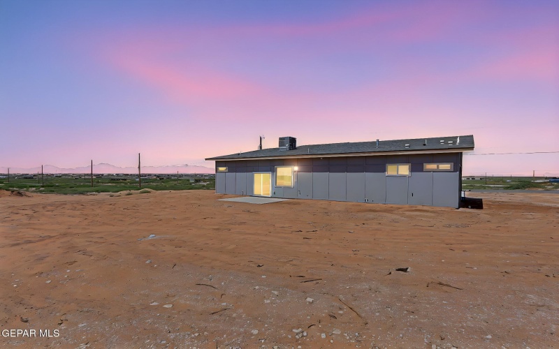 693 San Jose, Chaparral, NM 88081, 3 Habitaciones Habitaciones , ,2 BañosBaños,Residential,En Venta,693 San Jose,0,929329