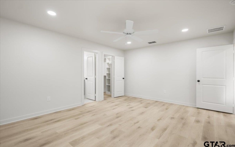 919 Duckenfield Ave, Tyler, TX 75701, 3 Bedrooms Bedrooms, ,2 BathroomsBathrooms,Residential,For Sale,919 Duckenfield Ave,0,26003857