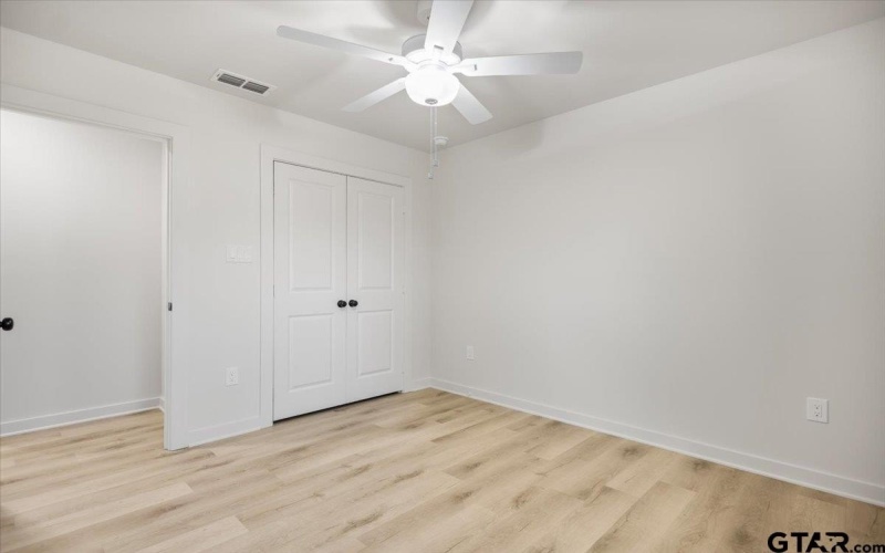 919 Duckenfield Ave, Tyler, TX 75701, 3 Bedrooms Bedrooms, ,2 BathroomsBathrooms,Residential,For Sale,919 Duckenfield Ave,0,26003857