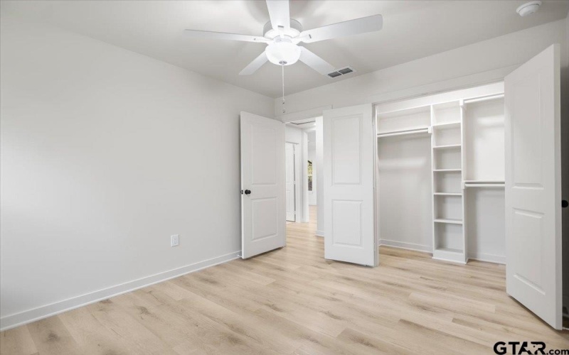 919 Duckenfield Ave, Tyler, TX 75701, 3 Bedrooms Bedrooms, ,2 BathroomsBathrooms,Residential,For Sale,919 Duckenfield Ave,0,26003857