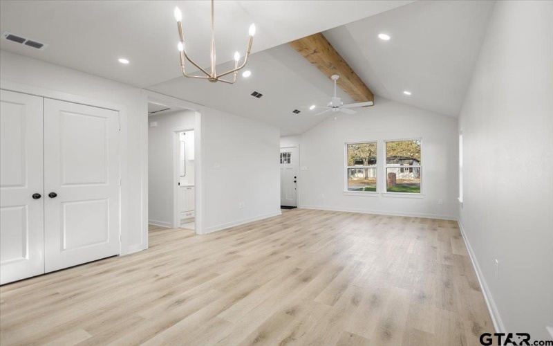 919 Duckenfield Ave, Tyler, TX 75701, 3 Bedrooms Bedrooms, ,2 BathroomsBathrooms,Residential,For Sale,919 Duckenfield Ave,0,26003857