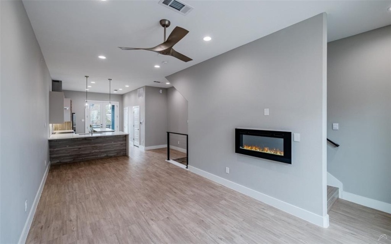 111 Merritt Street #101, Fort Worth, TX 76114, 2 Habitaciones Habitaciones , ,2 BañosBaños,Residential,En Venta,111 Merritt Street,0,21211581