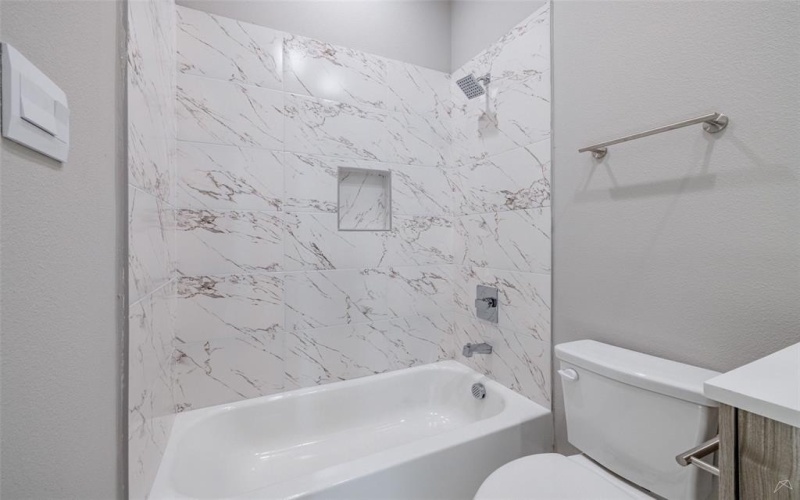 111 Merritt Street #101, Fort Worth, TX 76114, 2 Habitaciones Habitaciones , ,2 BañosBaños,Residential,En Venta,111 Merritt Street,0,21211581