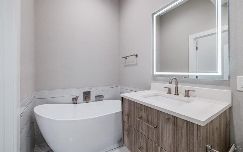 111 Merritt Street #101, Fort Worth, TX 76114, 2 Habitaciones Habitaciones , ,2 BañosBaños,Residential,En Venta,111 Merritt Street,0,21211581