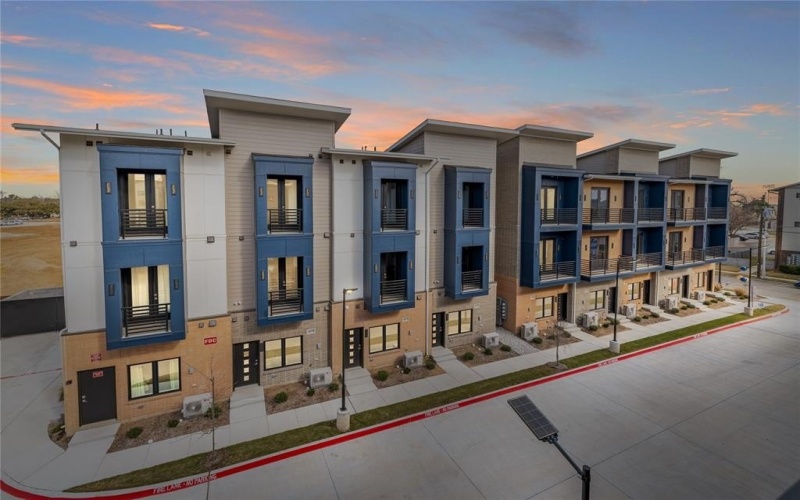 111 Merritt Street #101, Fort Worth, TX 76114, 2 Habitaciones Habitaciones , ,2 BañosBaños,Residential,En Venta,111 Merritt Street,0,21211581