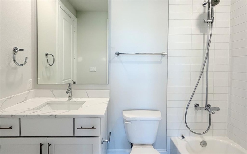 5448 Tomlinson Drive, Irving, TX 75039, 3 Habitaciones Habitaciones , ,3 BañosBaños,Residential,En Venta,5448 Tomlinson Drive,0,21211811