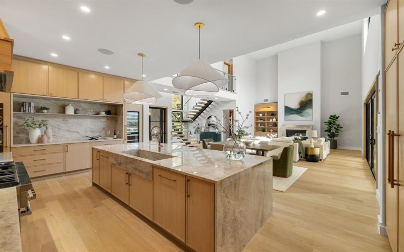 8222 San Leandro Drive, Dallas, TX 75218, 5 Habitaciones Habitaciones , ,6 BañosBaños,Residential,En Venta,8222 San Leandro Drive,0,21212005