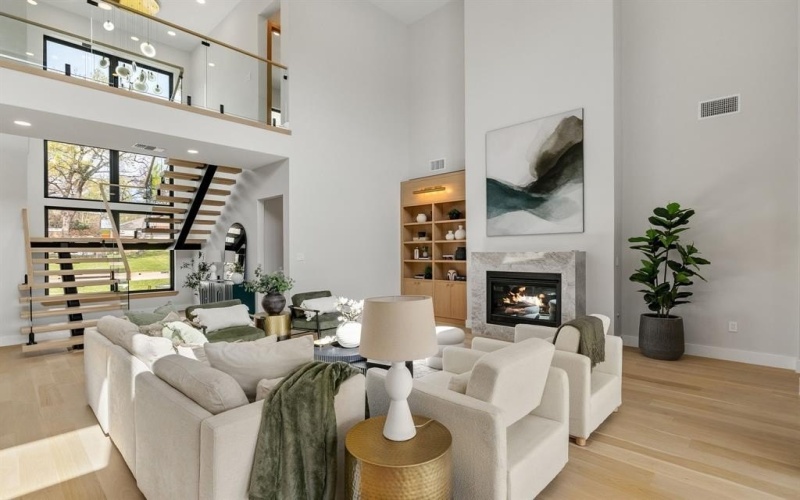 8222 San Leandro Drive, Dallas, TX 75218, 5 Habitaciones Habitaciones , ,6 BañosBaños,Residential,En Venta,8222 San Leandro Drive,0,21212005