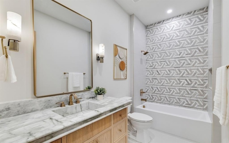 8222 San Leandro Drive, Dallas, TX 75218, 5 Habitaciones Habitaciones , ,6 BañosBaños,Residential,En Venta,8222 San Leandro Drive,0,21212005