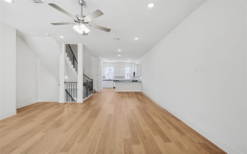 817 Heights Way, Plano, TX 75075, 3 Bedrooms Bedrooms, ,3 BathroomsBathrooms,Residential,For Sale,817 Heights Way,0,21208016