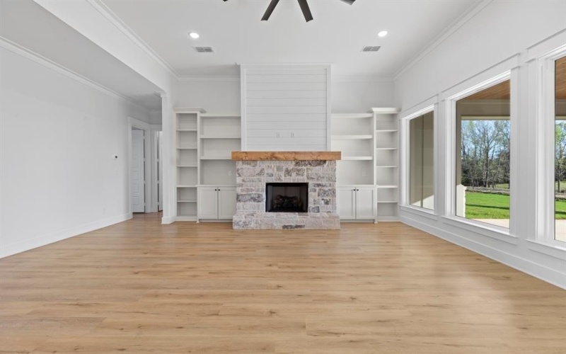 13856 Luka Lane, Tyler, TX 75704, 4 Bedrooms Bedrooms, ,3 BathroomsBathrooms,Residential,For Sale,13856 Luka Lane,0,21210617