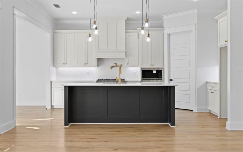 13856 Luka Lane, Tyler, TX 75704, 4 Bedrooms Bedrooms, ,3 BathroomsBathrooms,Residential,For Sale,13856 Luka Lane,0,21210617