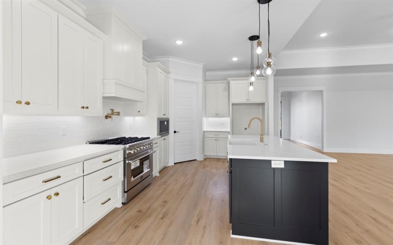 13856 Luka Lane, Tyler, TX 75704, 4 Bedrooms Bedrooms, ,3 BathroomsBathrooms,Residential,For Sale,13856 Luka Lane,0,21210617