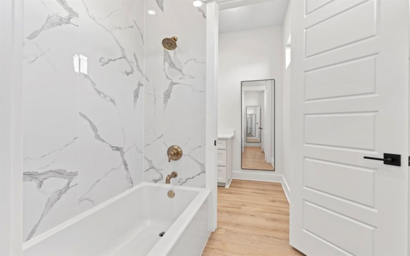 13856 Luka Lane, Tyler, TX 75704, 4 Bedrooms Bedrooms, ,3 BathroomsBathrooms,Residential,For Sale,13856 Luka Lane,0,21210617