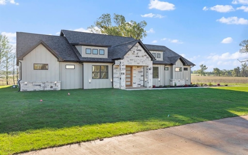 13856 Luka Lane, Tyler, TX 75704, 4 Bedrooms Bedrooms, ,3 BathroomsBathrooms,Residential,For Sale,13856 Luka Lane,0,21210617