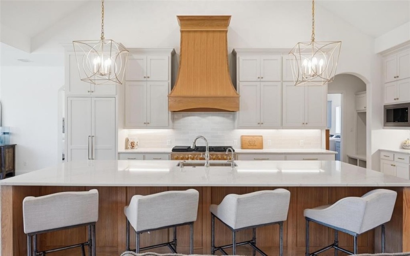 1033 Annabelles Avenue, Weatherford, TX 76087, 5 Bedrooms Bedrooms, ,3 BathroomsBathrooms,Residential,For Sale,1033 Annabelles Avenue,0,21210772