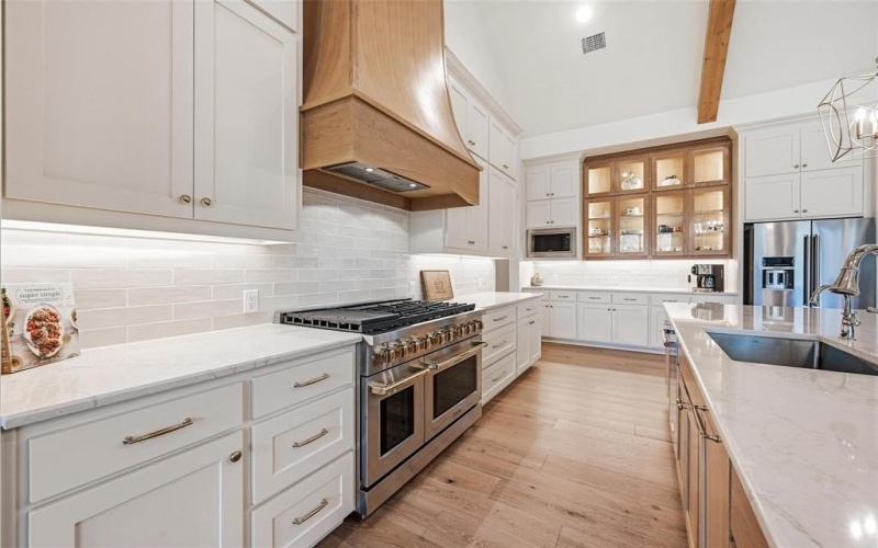 1033 Annabelles Avenue, Weatherford, TX 76087, 5 Bedrooms Bedrooms, ,3 BathroomsBathrooms,Residential,For Sale,1033 Annabelles Avenue,0,21210772