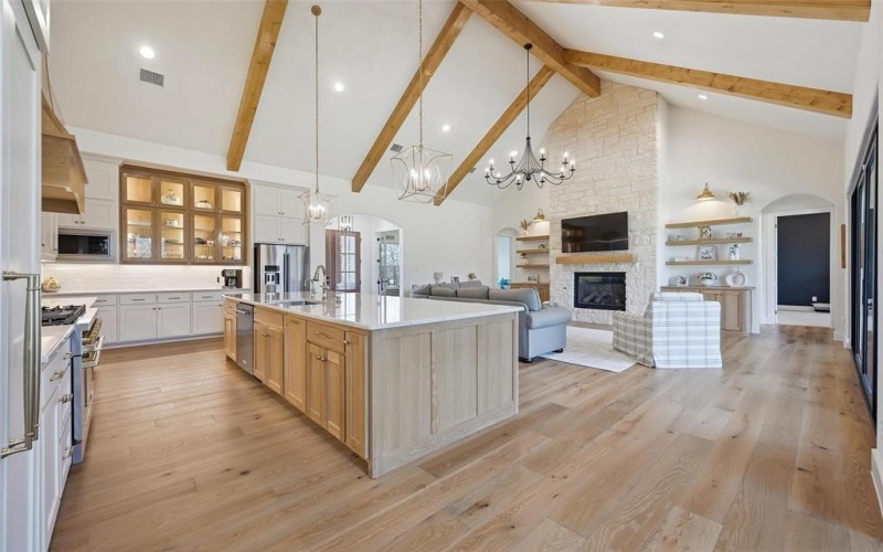 1033 Annabelles Avenue, Weatherford, TX 76087, 5 Bedrooms Bedrooms, ,3 BathroomsBathrooms,Residential,For Sale,1033 Annabelles Avenue,0,21210772