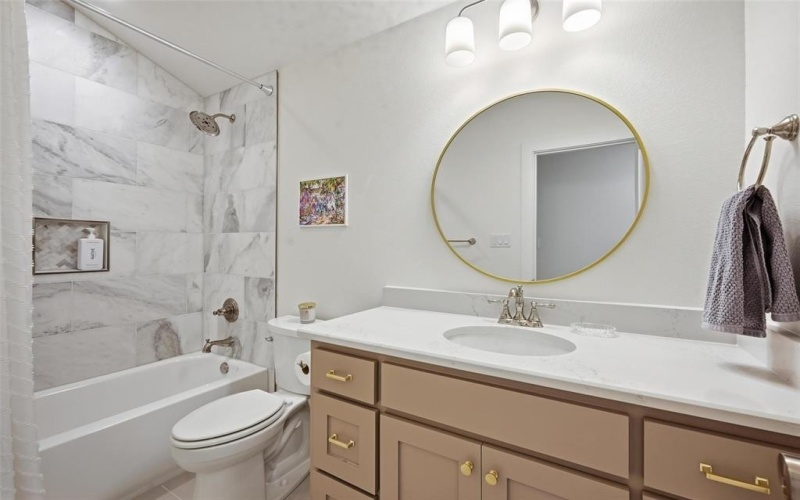 1033 Annabelles Avenue, Weatherford, TX 76087, 5 Bedrooms Bedrooms, ,3 BathroomsBathrooms,Residential,For Sale,1033 Annabelles Avenue,0,21210772