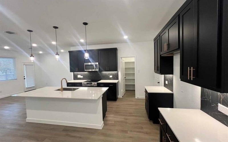 2549 Lost Maples Lane, Dallas, TX 75228, 3 Habitaciones Habitaciones , ,2 BañosBaños,Residential,En Venta,2549 Lost Maples Lane,0,21212320