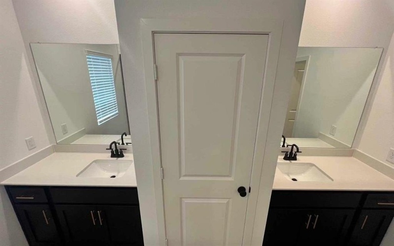 2549 Lost Maples Lane, Dallas, TX 75228, 3 Habitaciones Habitaciones , ,2 BañosBaños,Residential,En Venta,2549 Lost Maples Lane,0,21212320