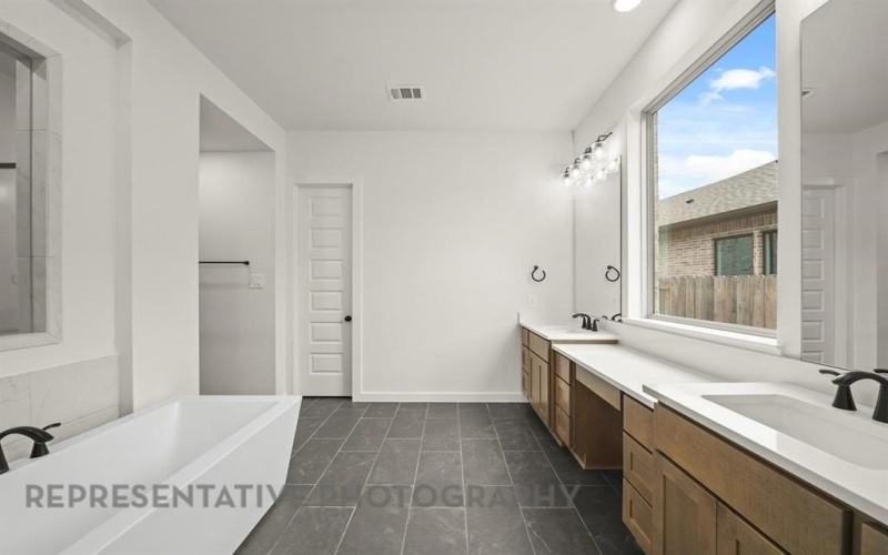 717 Bridle Path Parkway, Aubrey, TX 76227, 5 Bedrooms Bedrooms, ,5 BathroomsBathrooms,Residential,For Sale,717 Bridle Path Parkway,0,21212342